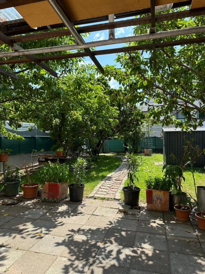 Appartamento Kagran 1220 Wien Esterno foto
